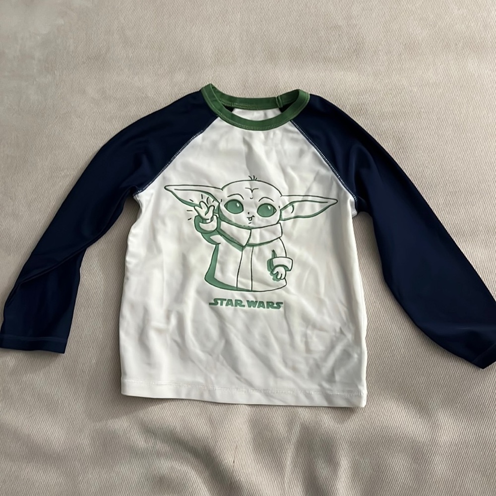 Gap toddler Star Wars rash guard